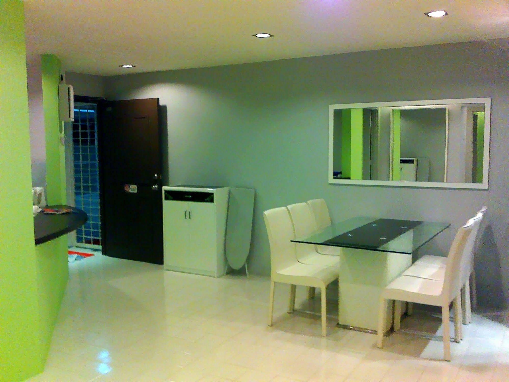Malacca Hotel Apartment Экстерьер фото